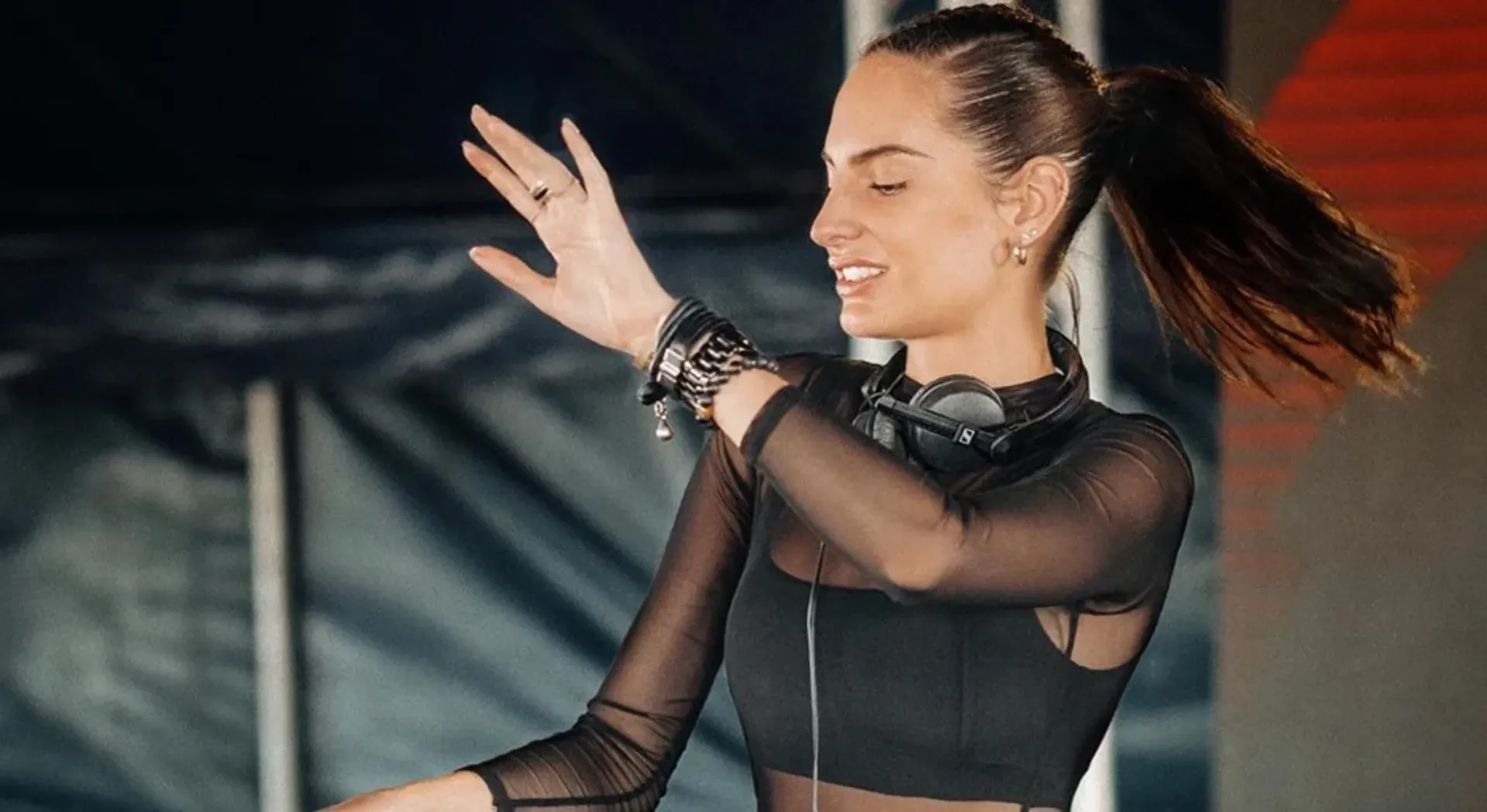 610a07ed2d57a9b5b8d1d0e85affd39d23589333-1316x718